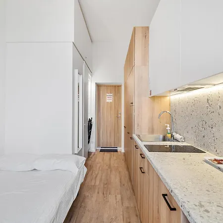 Appartement Air - Code Entry Only, No Staff