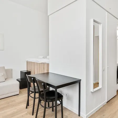 Air - Code Entry Only, No Staff Apartment