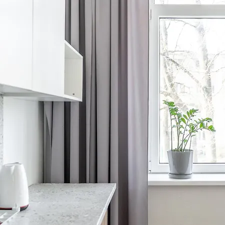 Air - Code Entry Only, No Staff Апартаменти *