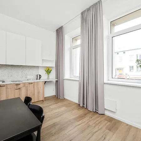 Air - Code Entry Only, No Staff Appartement *