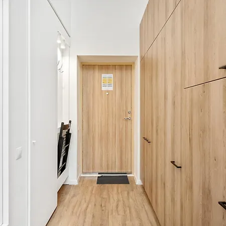 Appartement Air - Code Entry Only, No Staff *