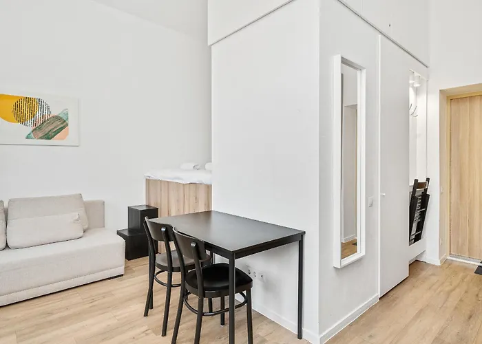 Air - Code Entry Only, No Staff アパート